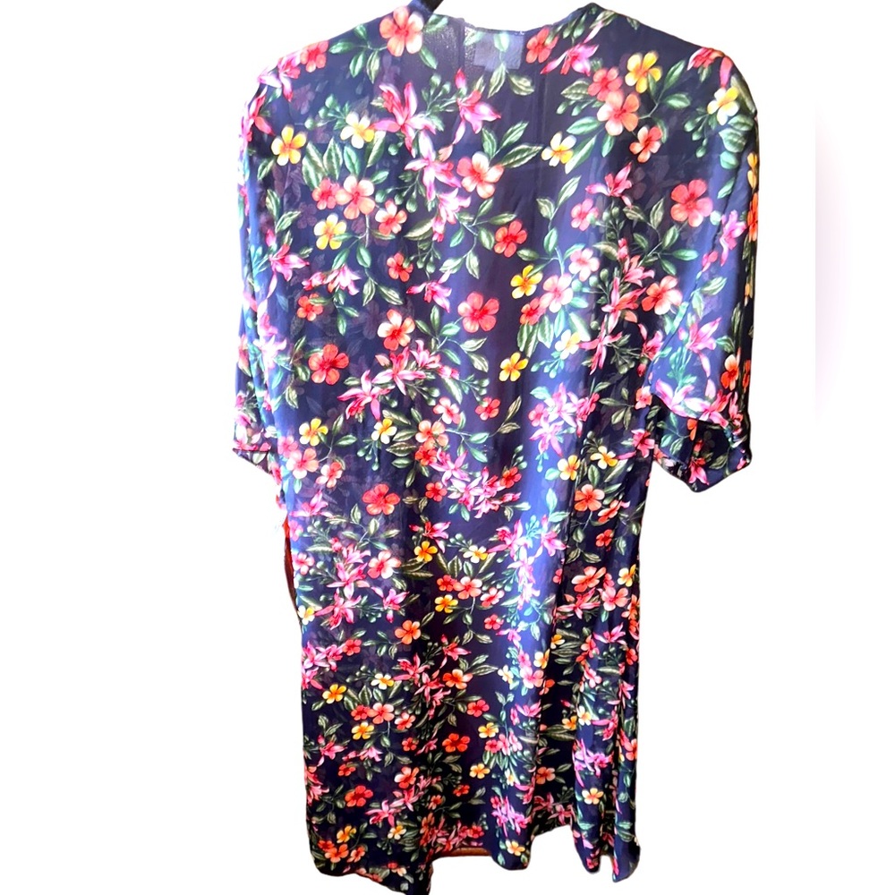 Lularoe Small navy blue floral Shirley kimono‎ NWT. Hawaiian floral.